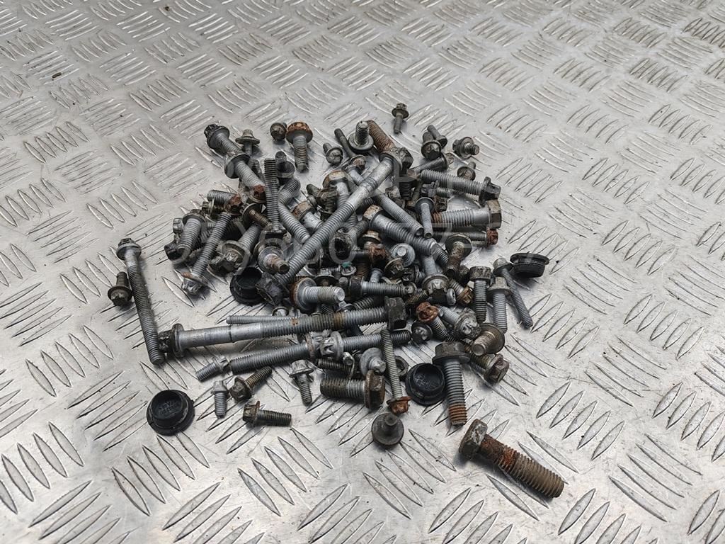 Болт коленвала