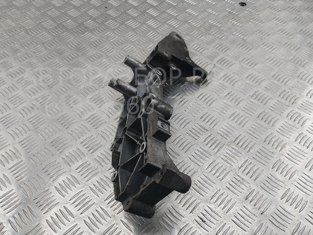 Кронштейн генератора