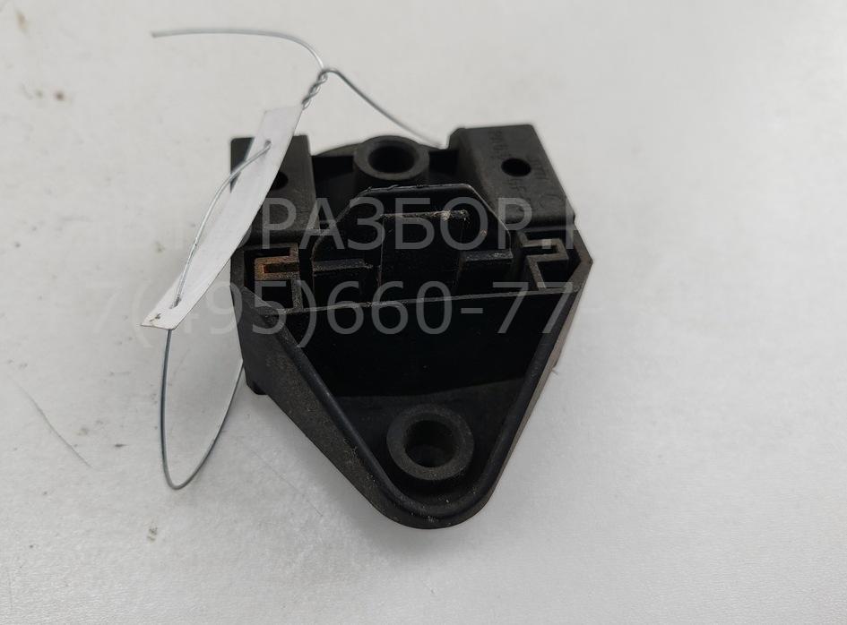 Кронштейн радиатора