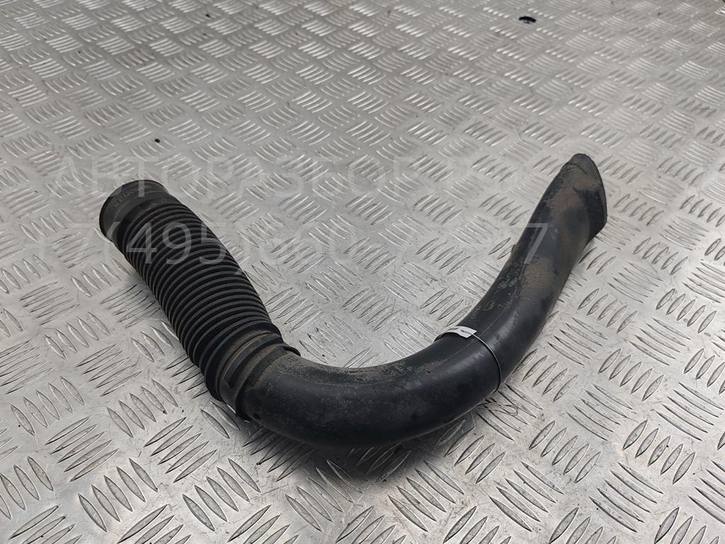 Патрубок воздушного фильтра