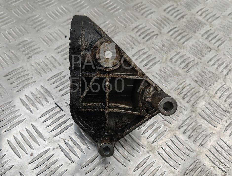 Кронштейн ГУР