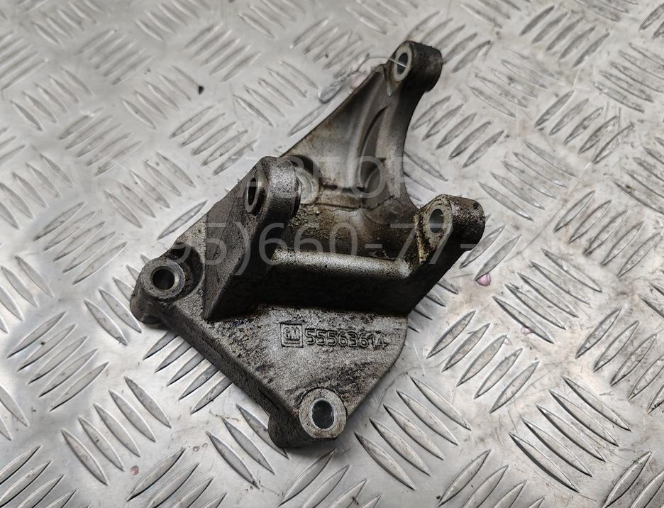 Кронштейн ГУР