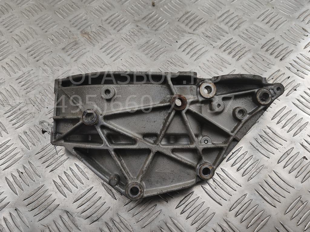 Кронштейн генератора