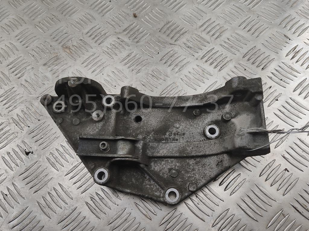 Кронштейн генератора