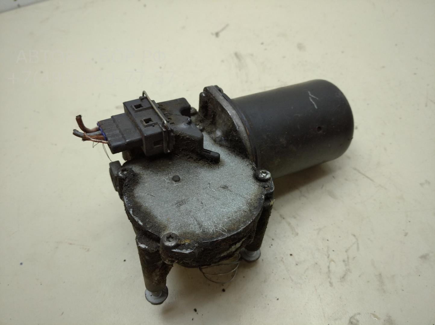 Моторчик стеклоочистителя передний