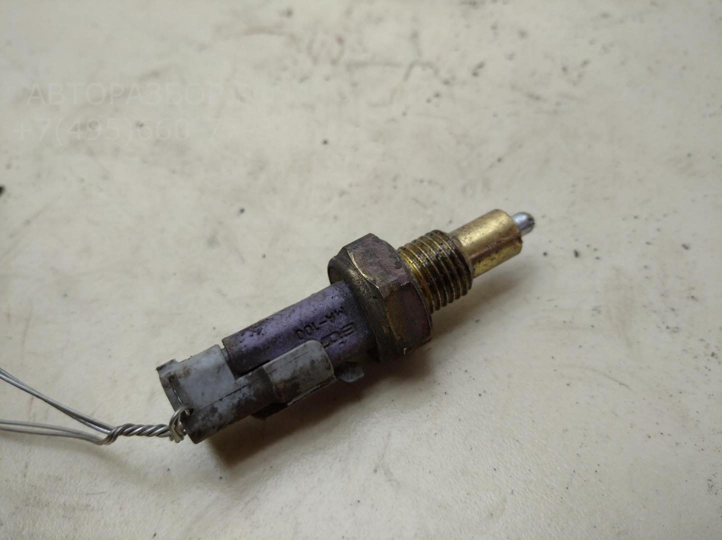 Датчик включения заднего хода