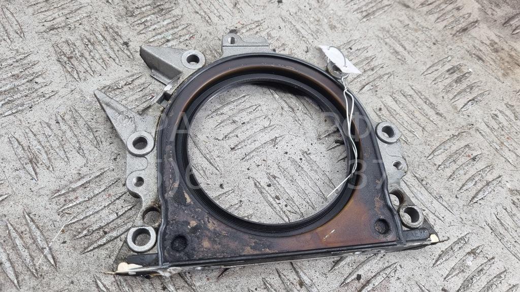 Крышка двигателя