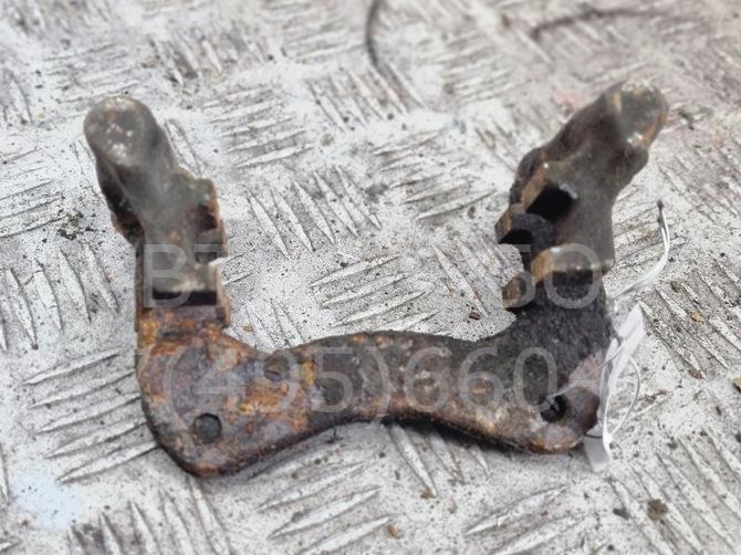 Скоба суппорта заднего