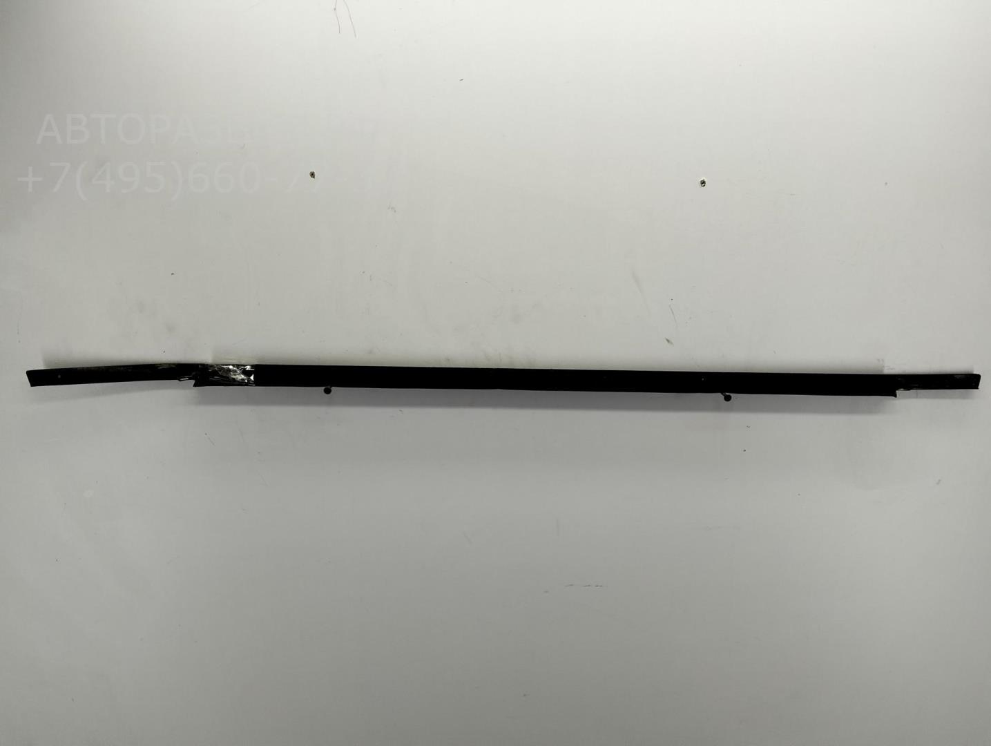 Накладка стекла заднего правого