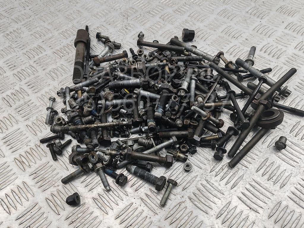 Болт коленвала