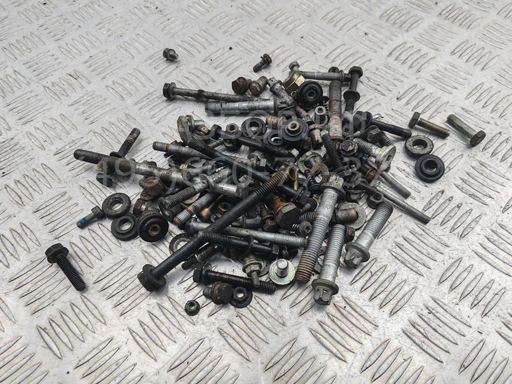 Болт коленвала