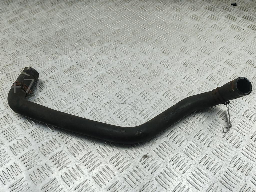 Патрубок радиатора