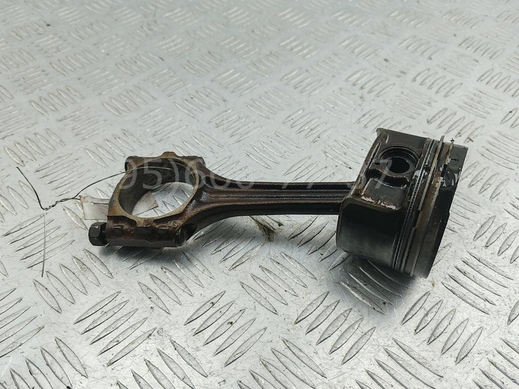 Поршень с шатуном