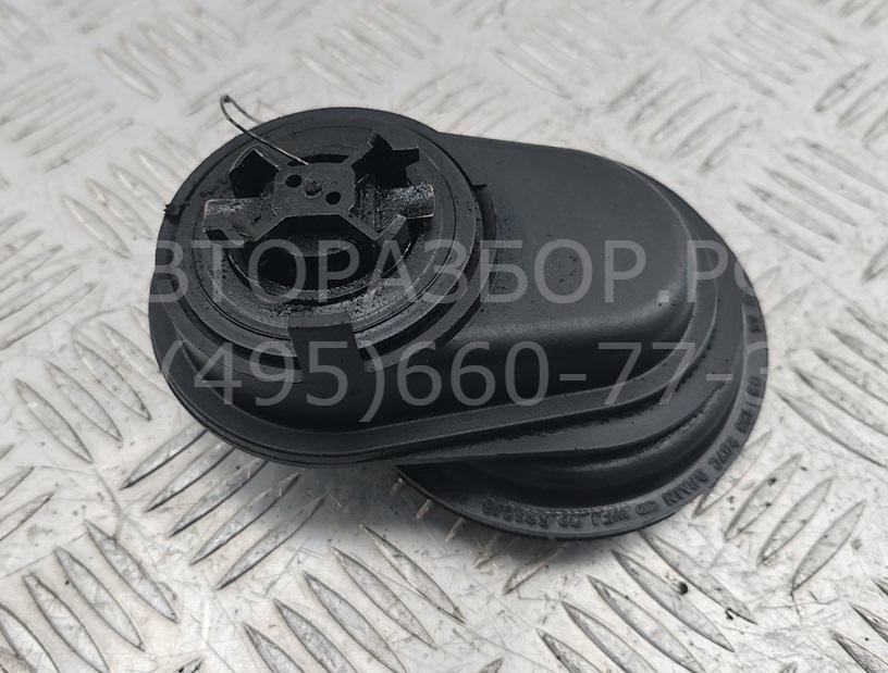 Маслозаливная горловина