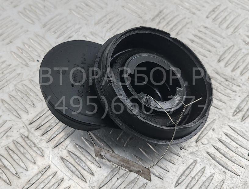 Маслозаливная горловина