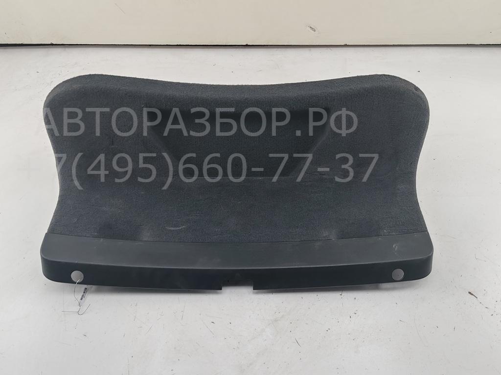 Обшивка крышки багажника