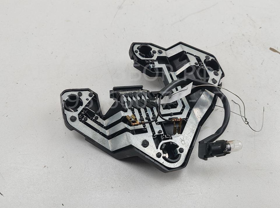 Плата заднего фонаря правого