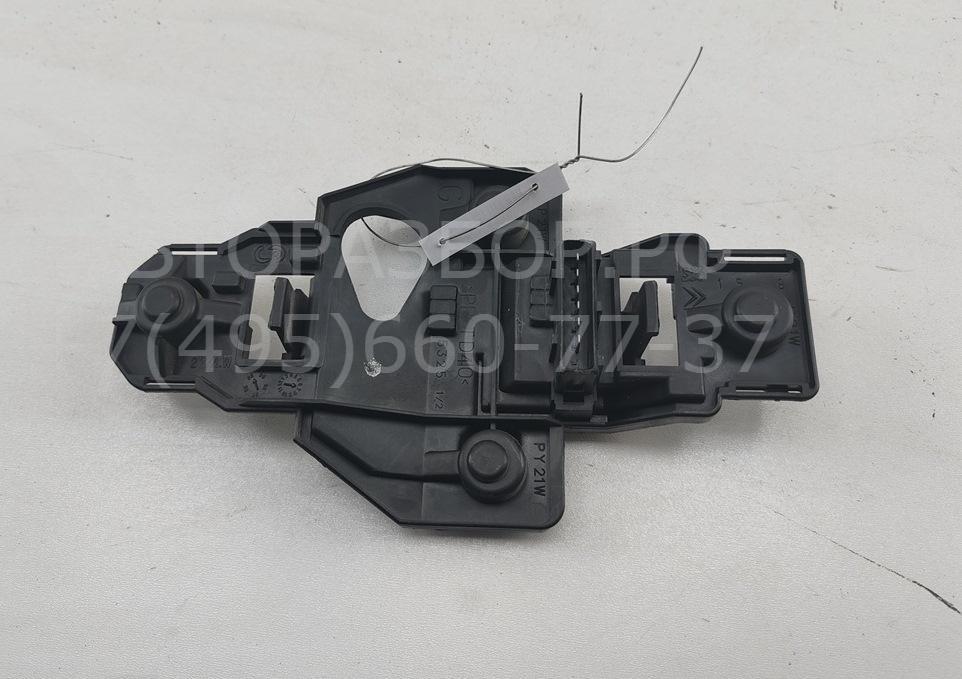 Плата заднего фонаря левого