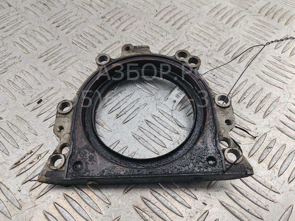 Крышка двигателя