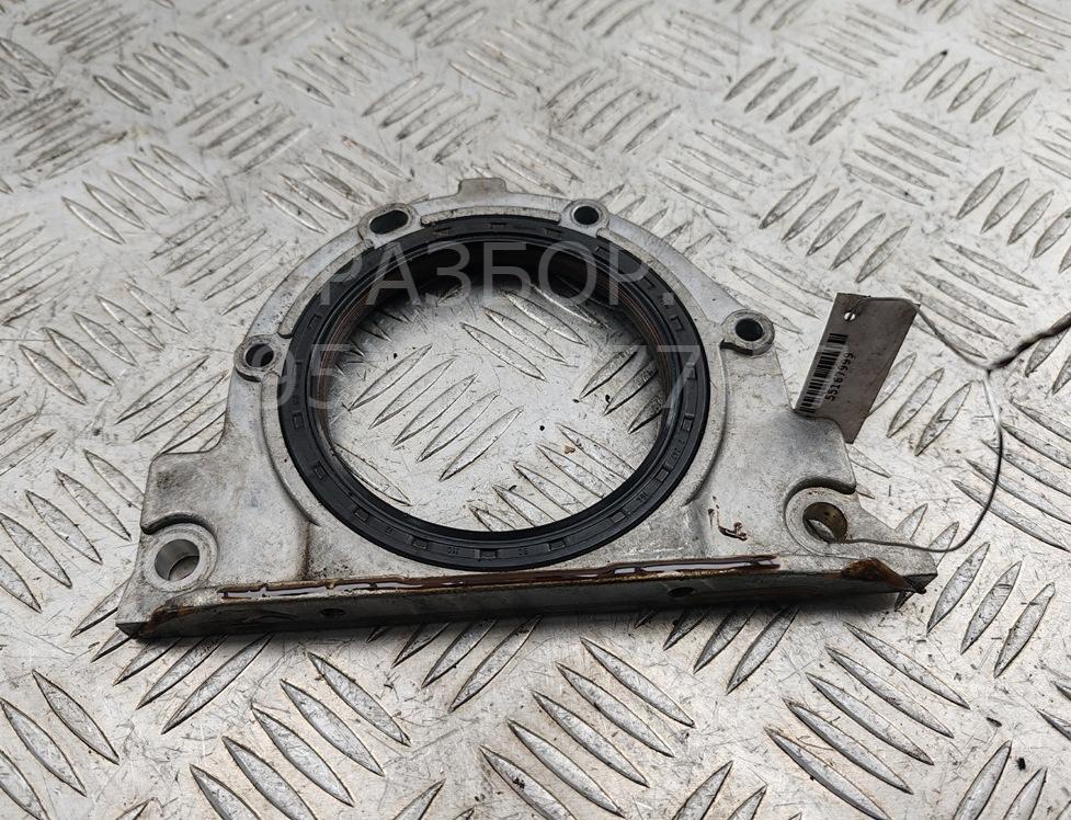 Крышка двигателя