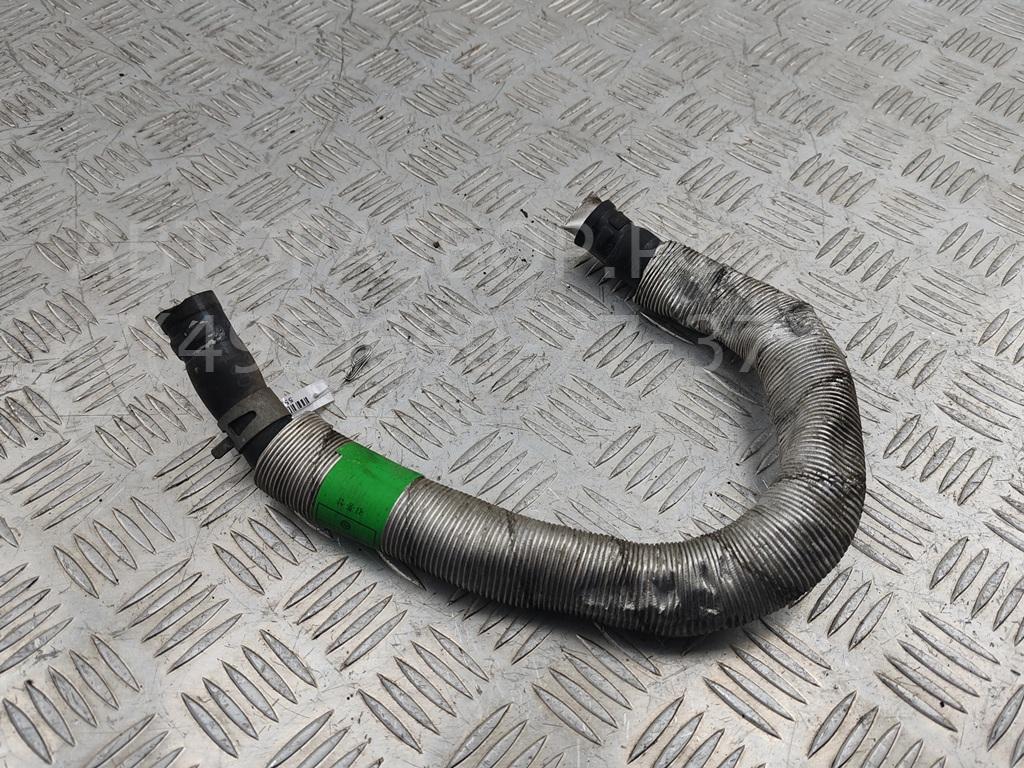 Патрубок отопителя