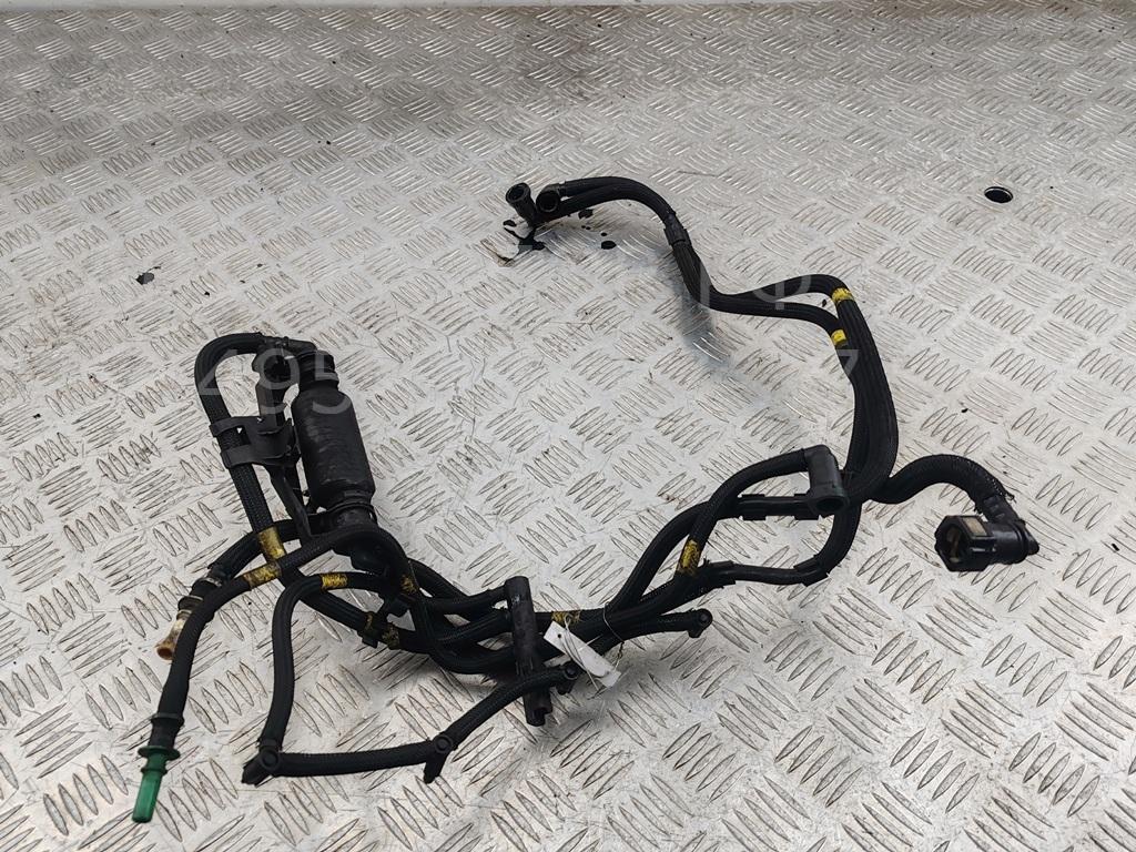 Трубка топливная