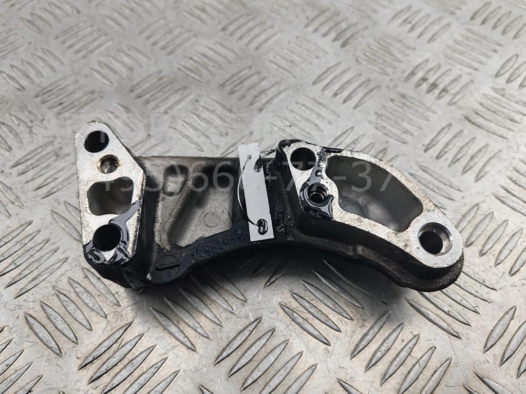 Опора двигателя