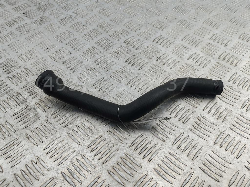 Патрубок отопителя