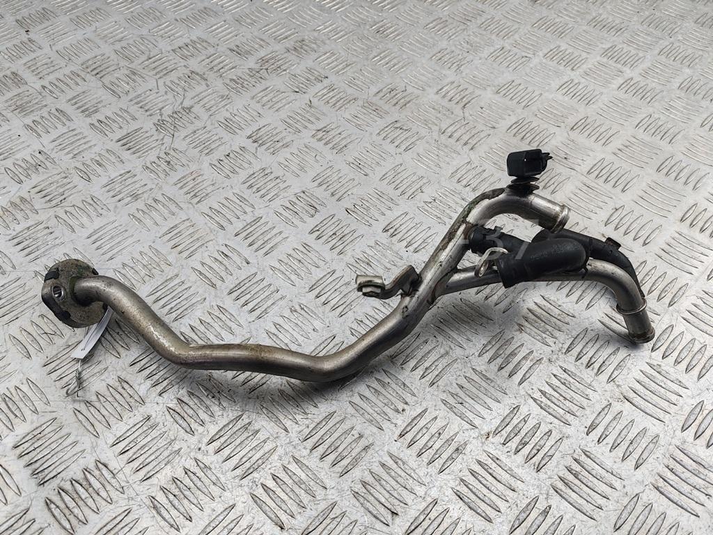 Трубка системы охлаждения