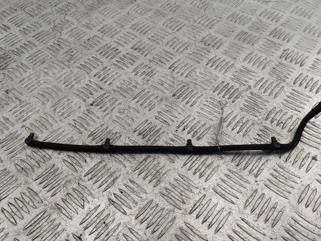 Трубка топливная