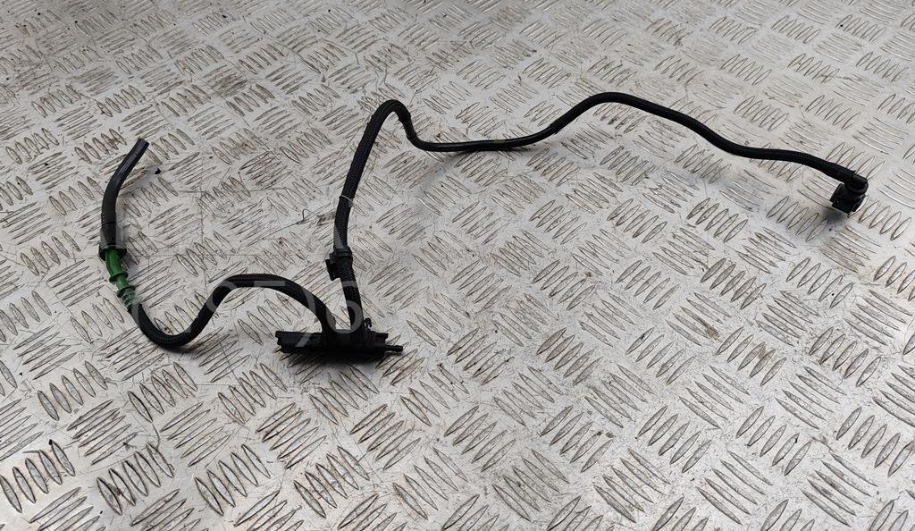 Трубка топливная