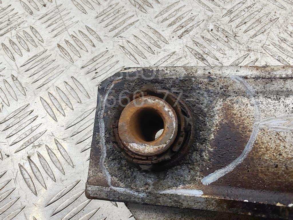 Рычаг задний левый