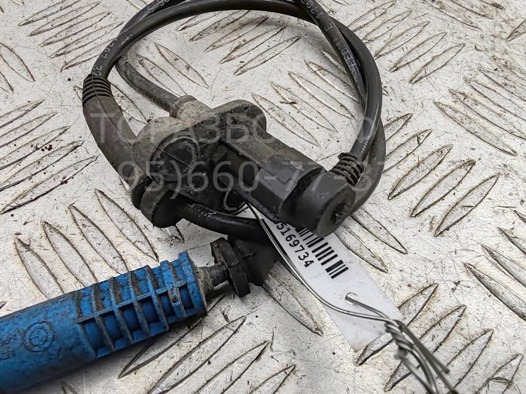 Датчик ABS передний