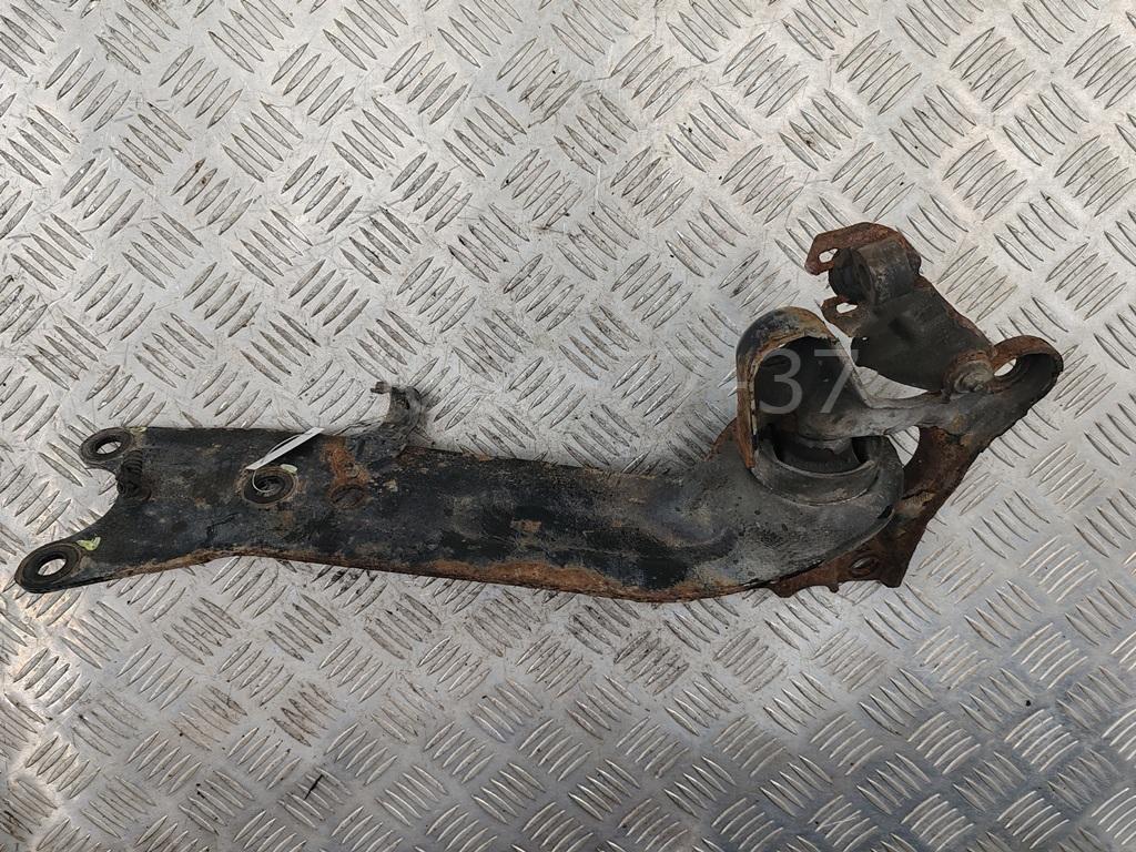 Рычаг задний левый