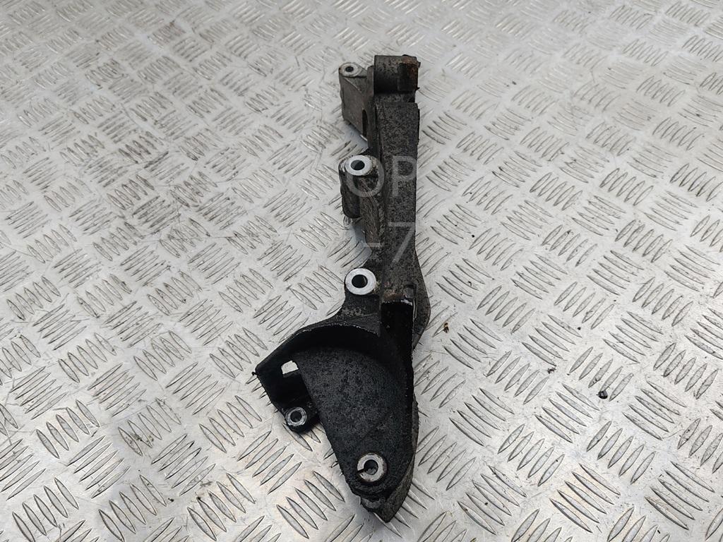 Кронштейн генератора