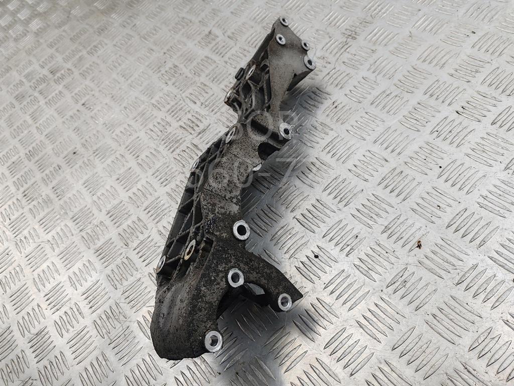 Кронштейн генератора