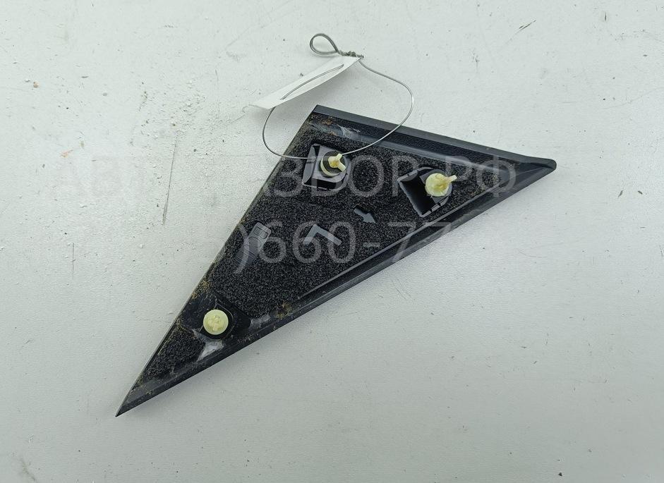 Накладка переднего крыла левого