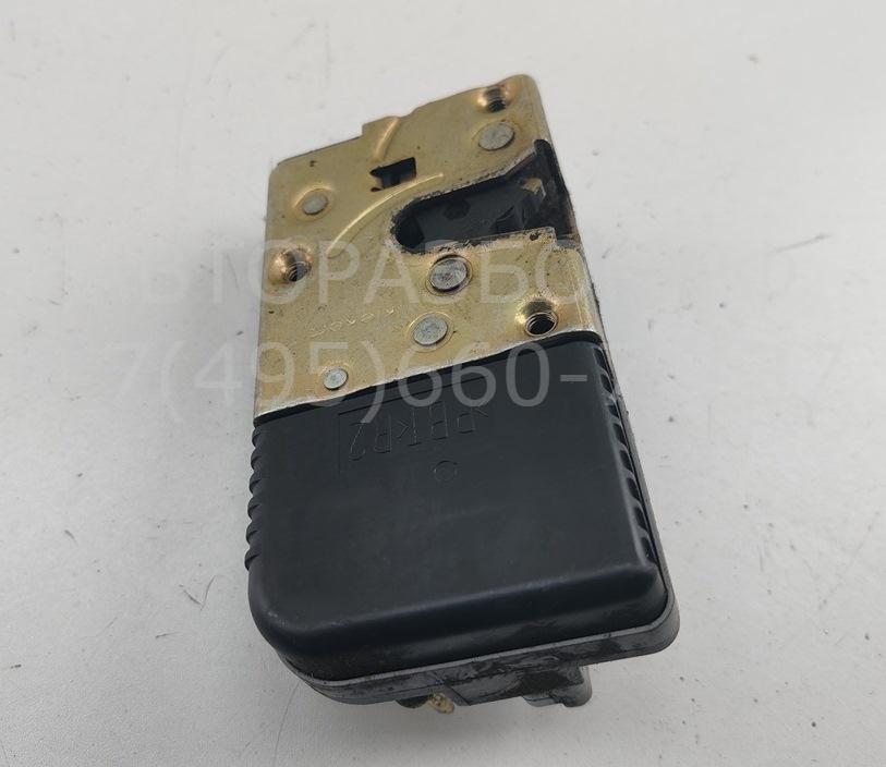 Замок двери передней правой