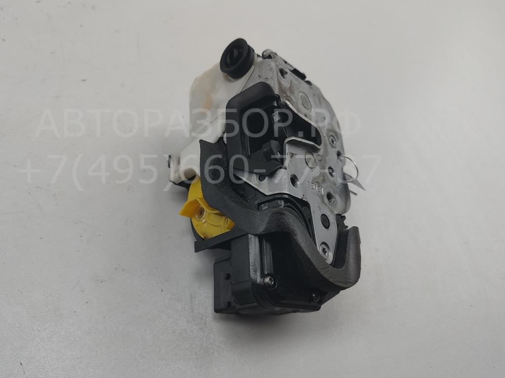 Замок двери задней левой