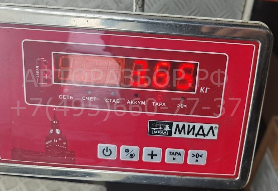 Обшивка двери передней левой