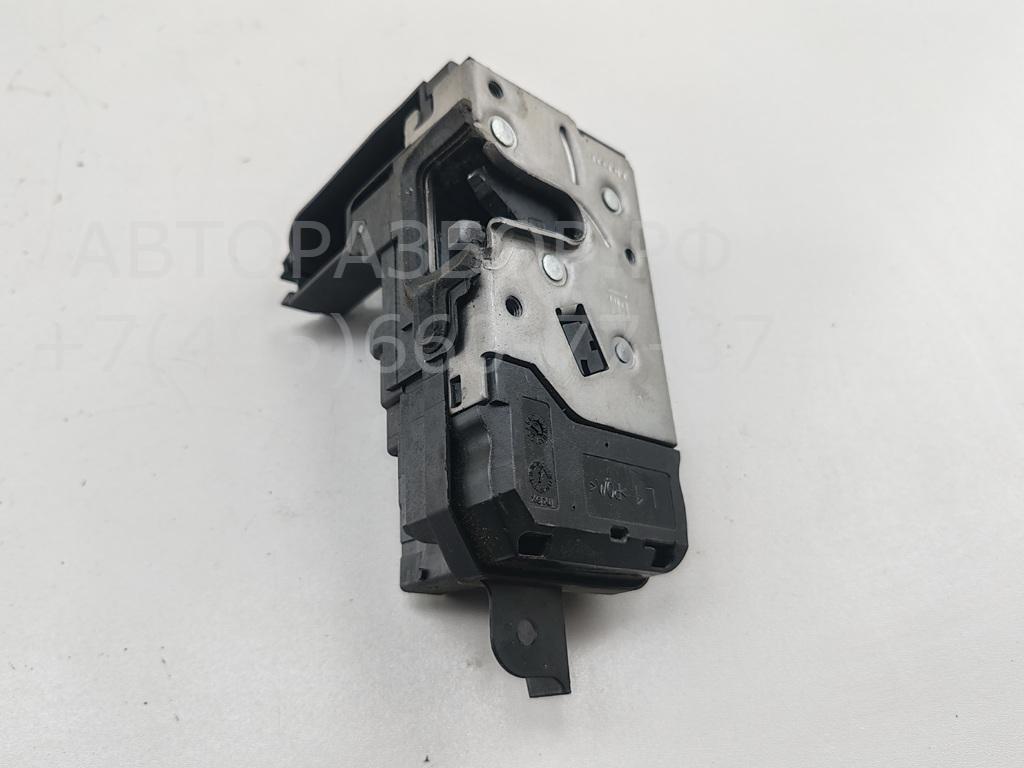 Замок двери передней левой