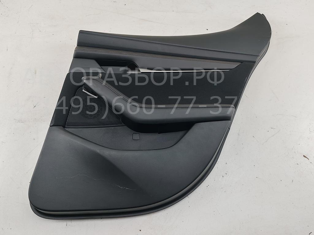 Обшивка двери задней правой