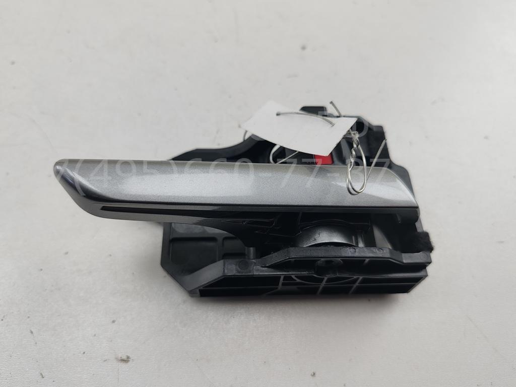 Ручка двери задней внутренняя правая