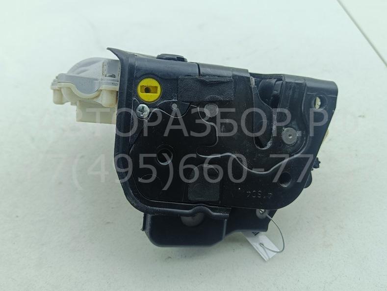 Замок двери задней левой