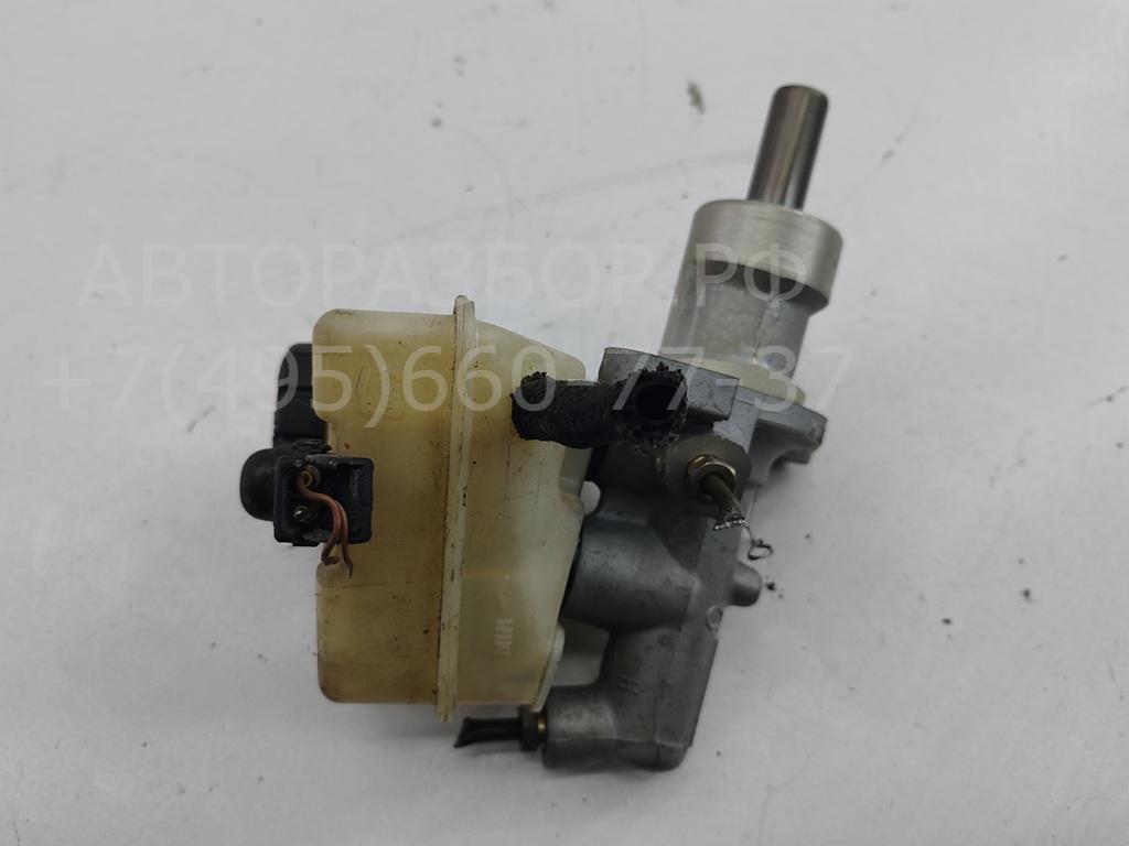 Цилиндр тормозной главный