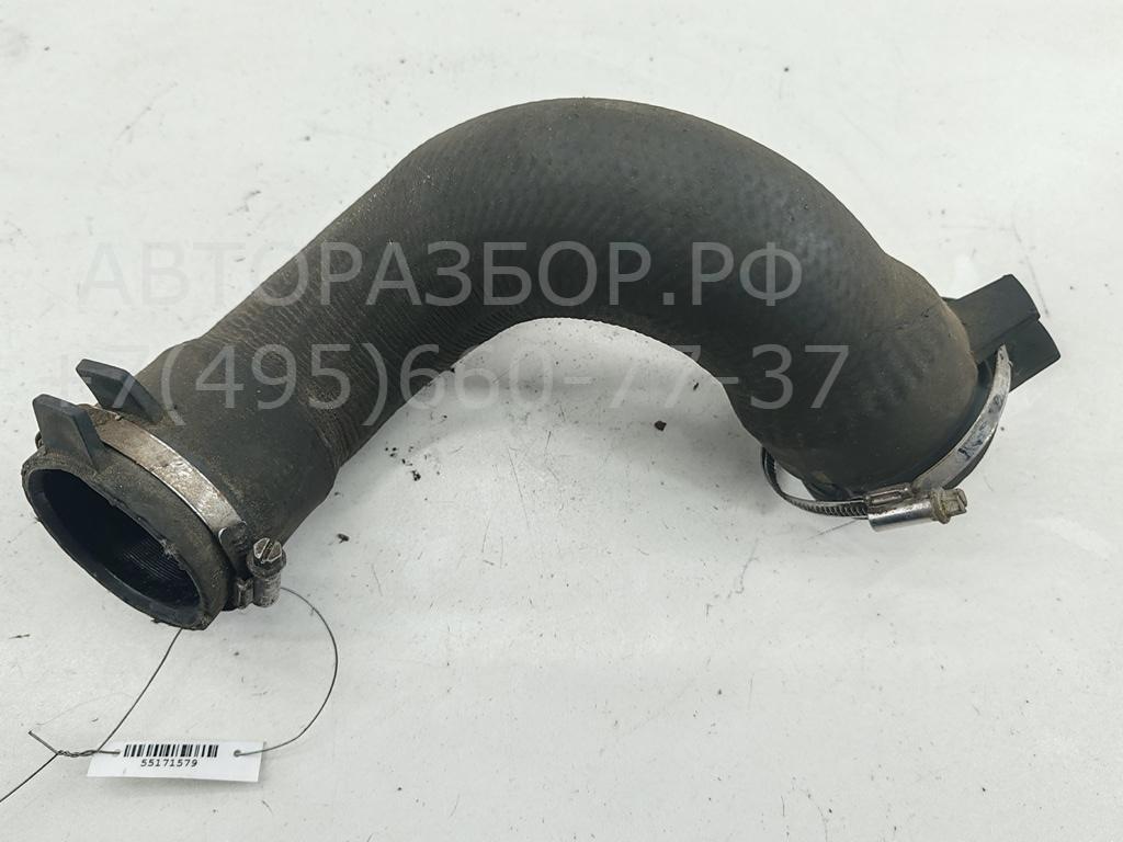 Патрубок интеркулера