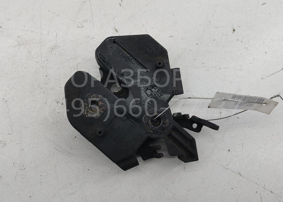 Замок капота