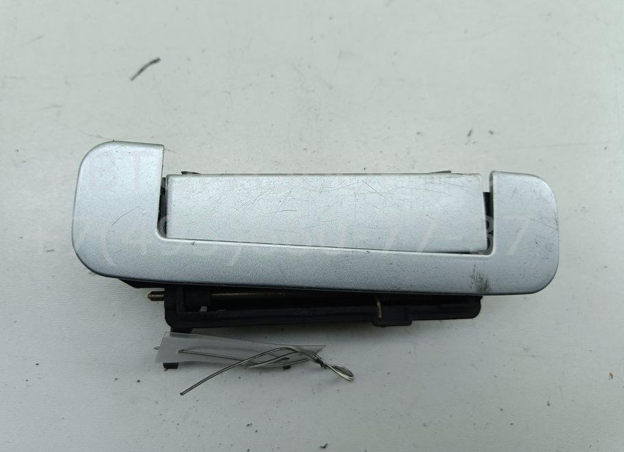 Ручка двери задней наружная левая