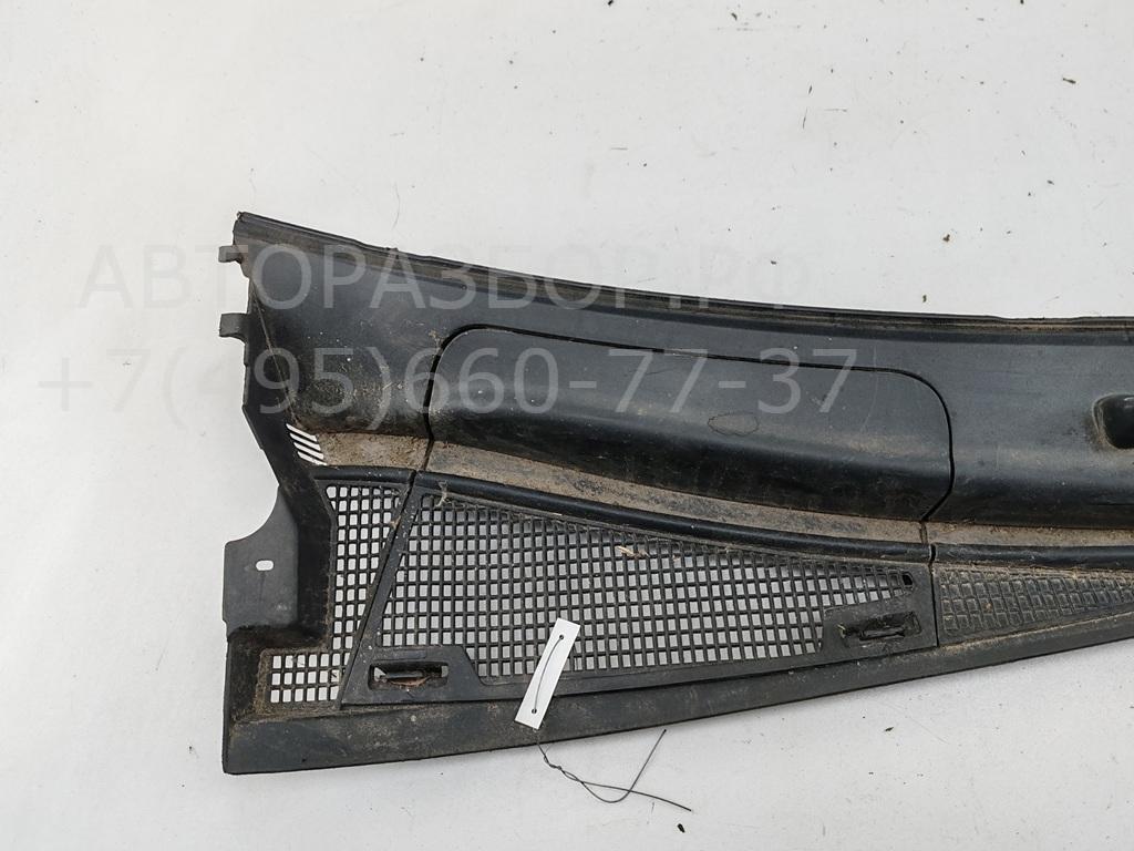 Решетка стеклоочистителей (Жабо)