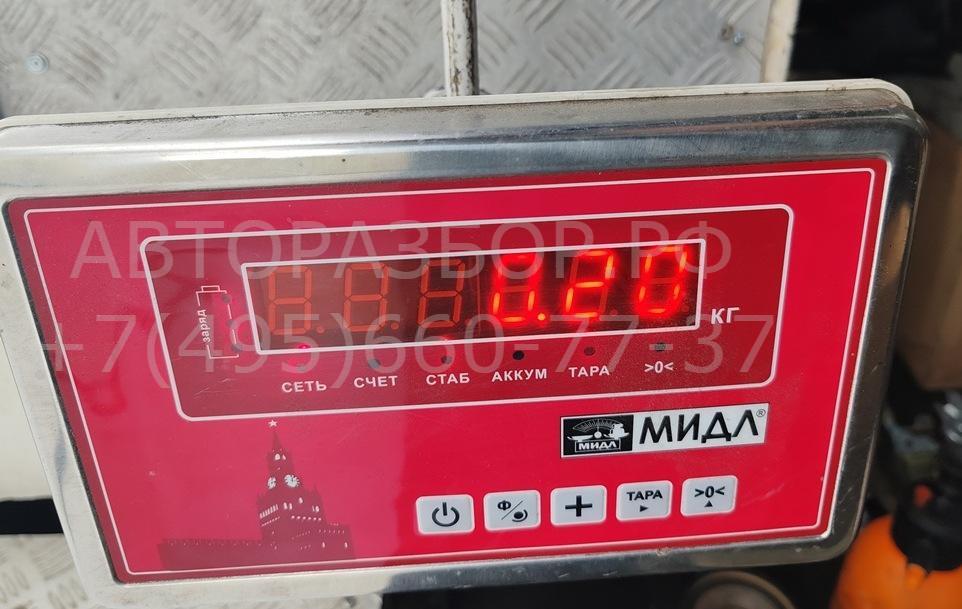 Накладка стекла переднего правого